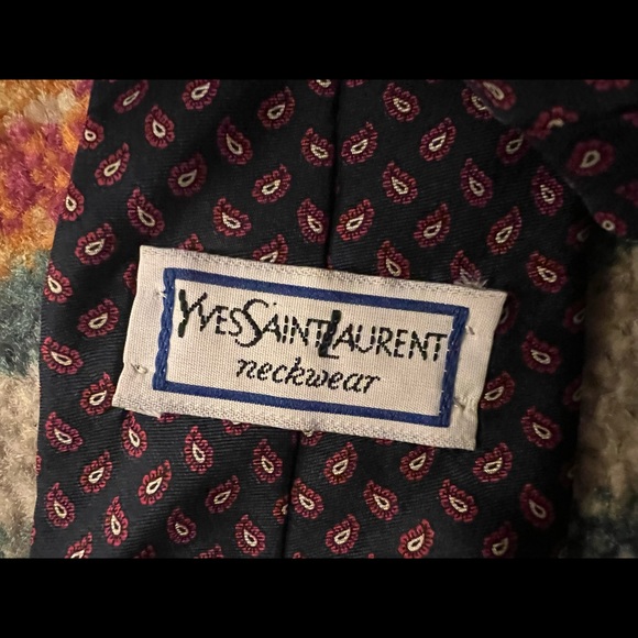 Yves Saint Laurent Neckwear - Picture 3 of 7
